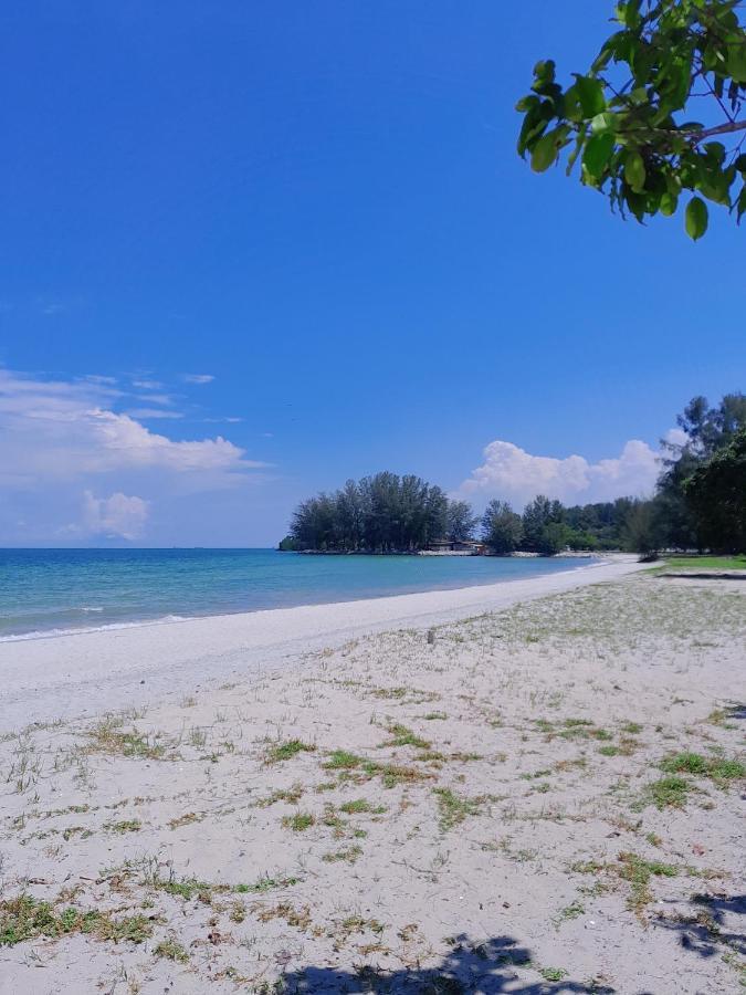 Vila 10Pax Bayu Beach, Seaside Healing, Wifi, Bbq, Pool, Watersport Port Dickson Exteriér fotografie